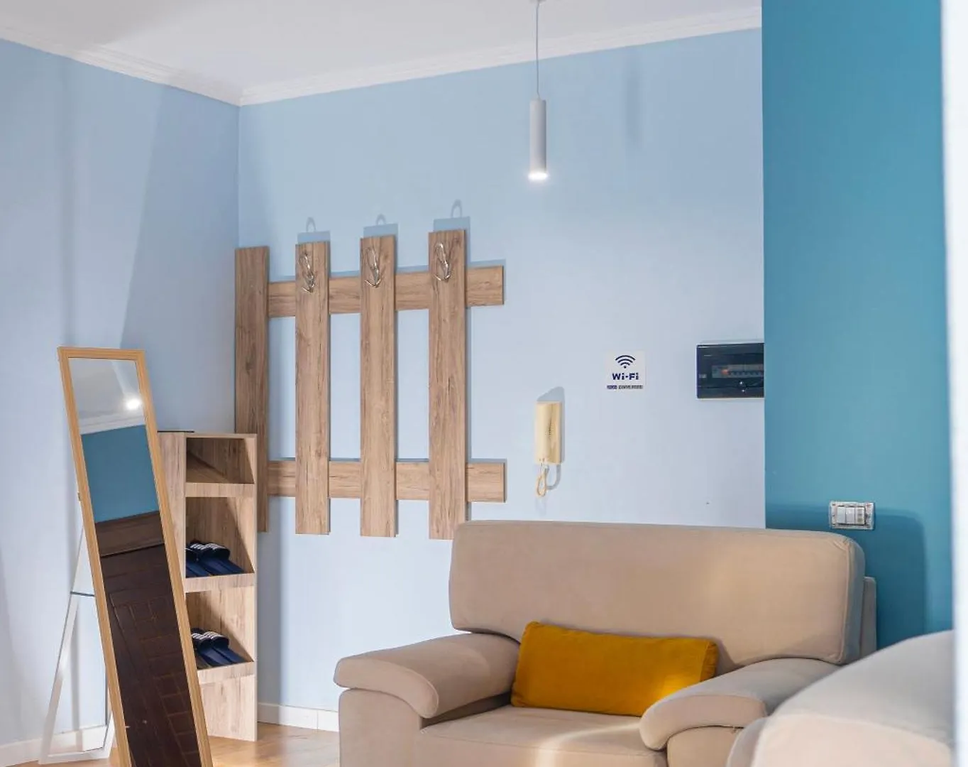 Cane Apartment New Bazaar Tirana